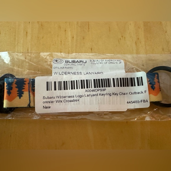 Set of 2 Subaru Wilderness Logo Keychains - Picture 4 of 5